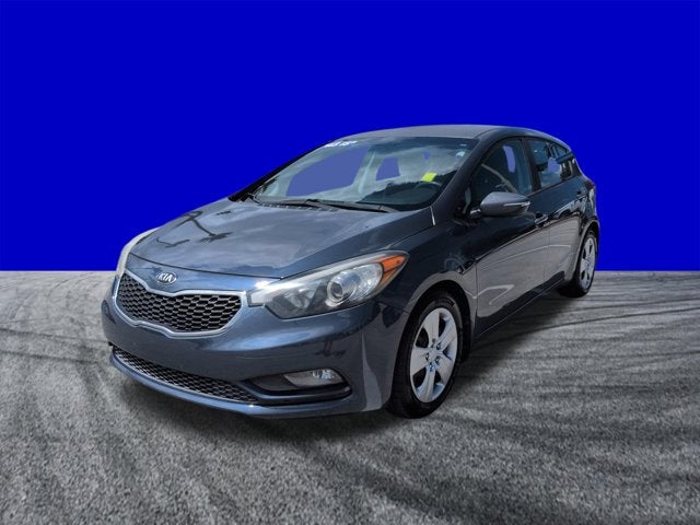 2016 Kia Forte 5-Door LX