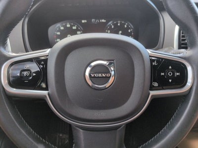 2017 Volvo XC90 T6 Momentum