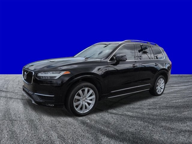 2017 Volvo XC90 T6 Momentum