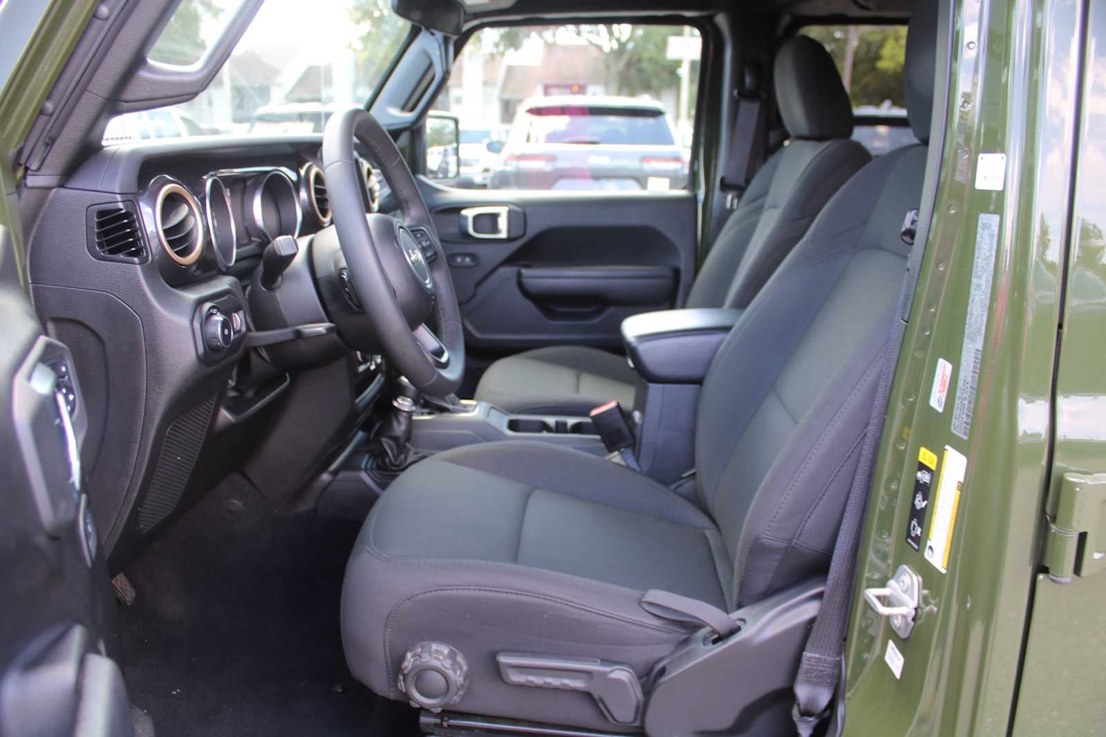 2023 Jeep Wrangler Sport Altitude