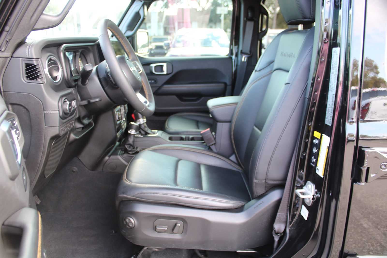 2024 Jeep Wrangler 4-Door Sahara 4x4