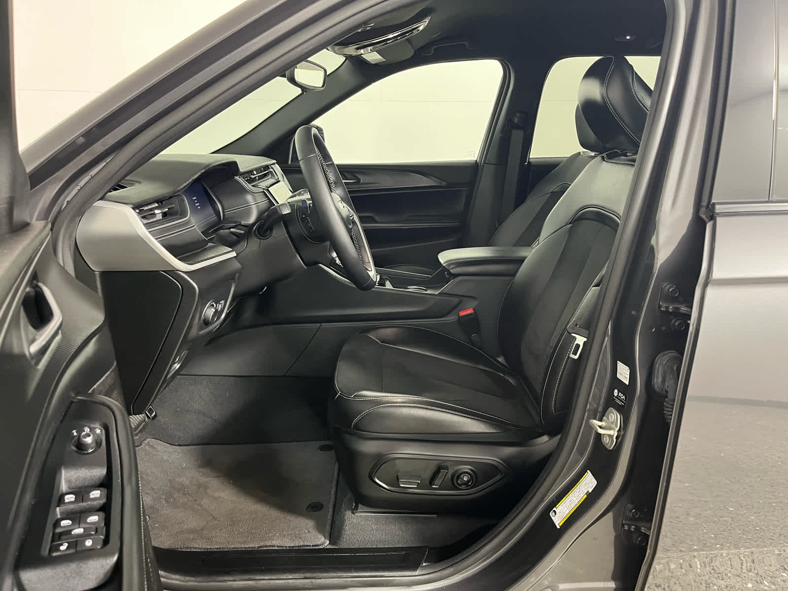 2023 Jeep Grand Cherokee Altitude 4x4