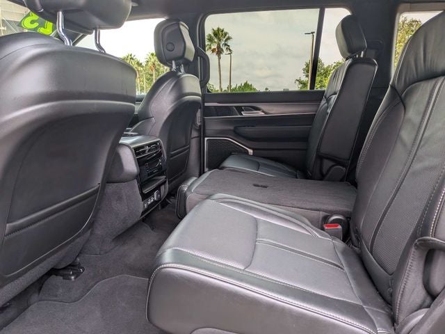 2023 Jeep Wagoneer Series II