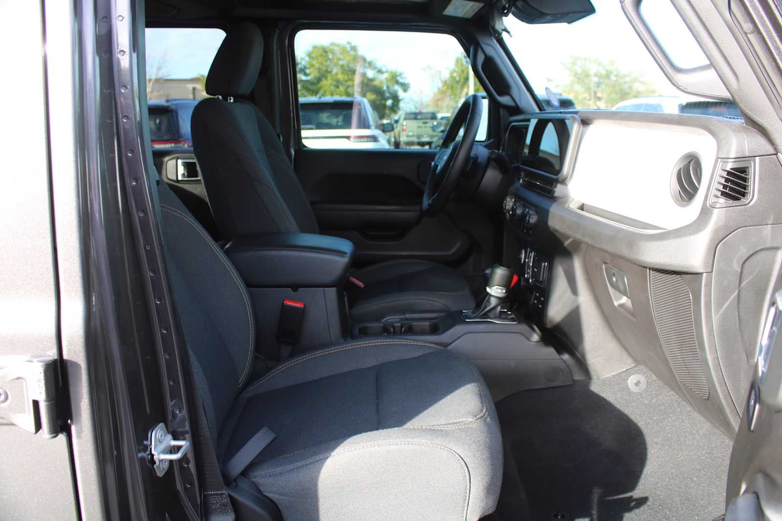 2024 Jeep Gladiator Sport S