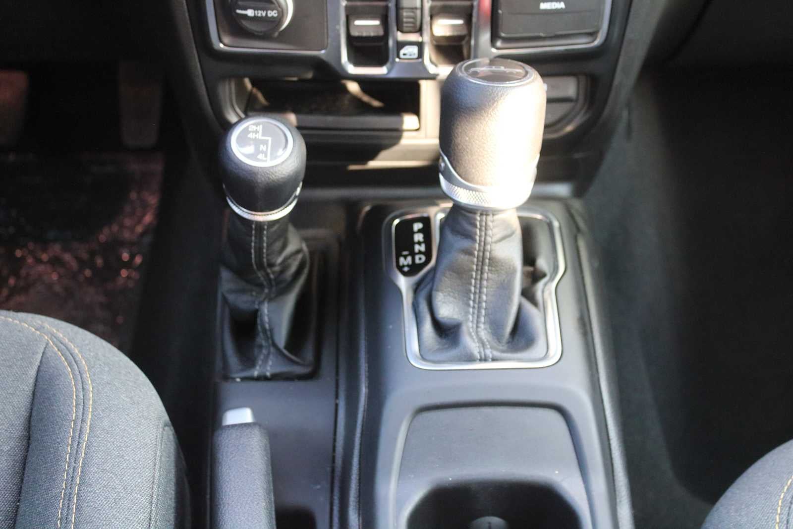 2024 Jeep Gladiator Sport S