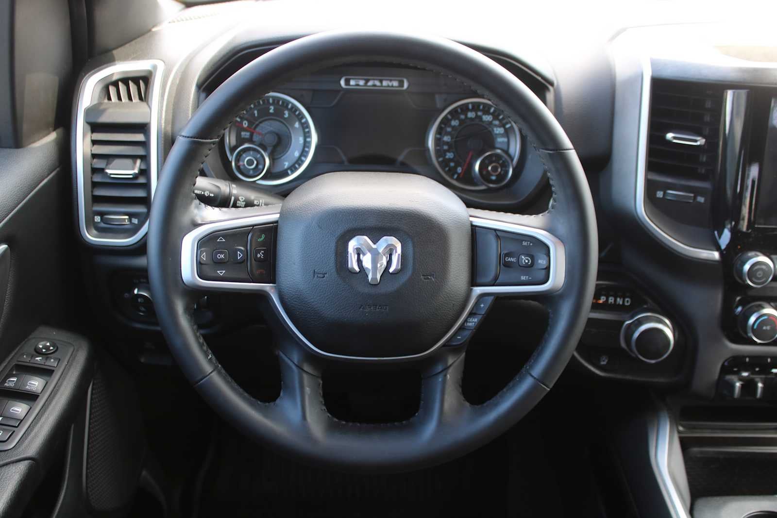 2021 RAM 1500 Big Horn Crew Cab 4x2 5'7' Box