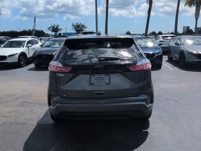 2022 Ford Edge SE