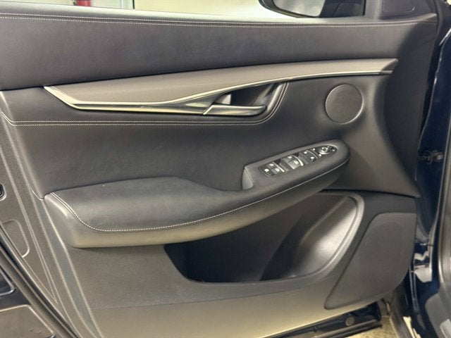 2023 INFINITI QX55 LUXE