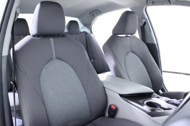 2022 Toyota Camry Hybrid LE