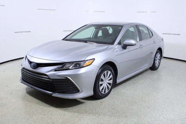 2022 Toyota Camry Hybrid LE