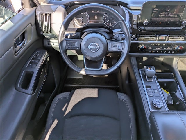 2023 Nissan Pathfinder SV
