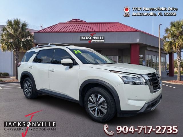 2024 Nissan Pathfinder SL