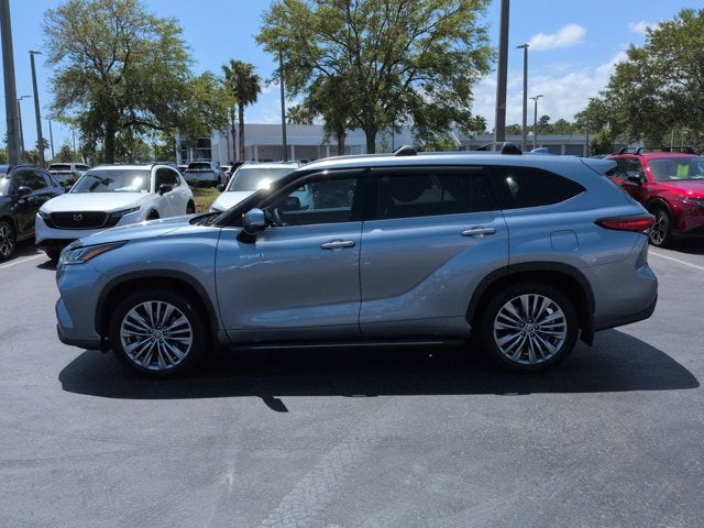 2021 Toyota Highlander Hybrid Platinum