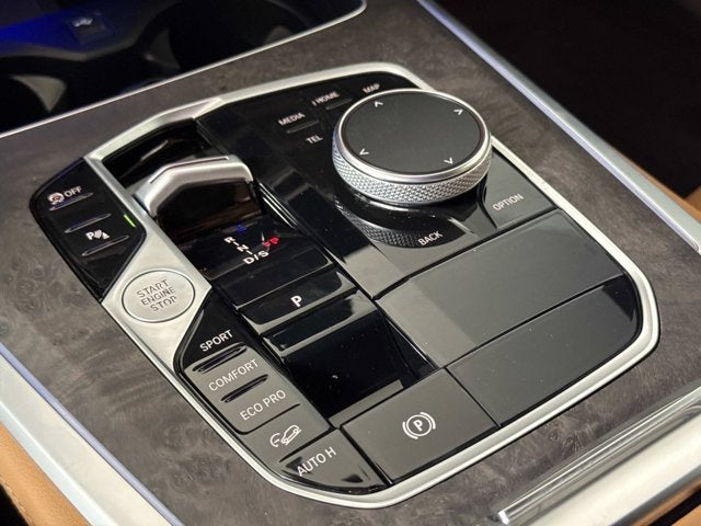 2024 BMW X5 M60i