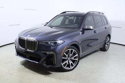 2022 BMW X7 M50i