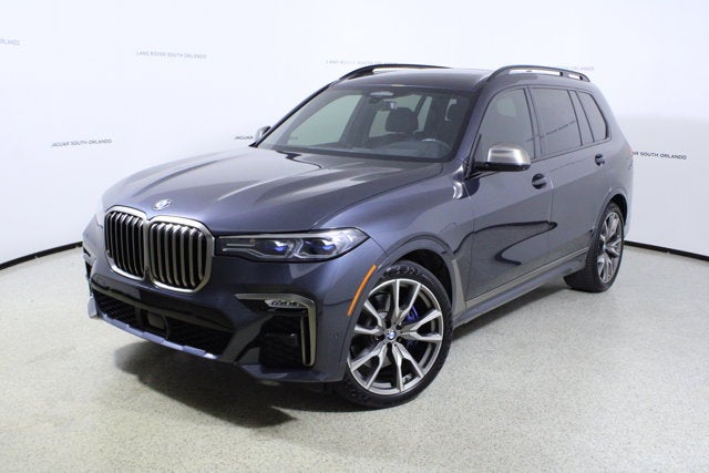 2022 BMW X7 M50i