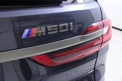 2022 BMW X7 M50i