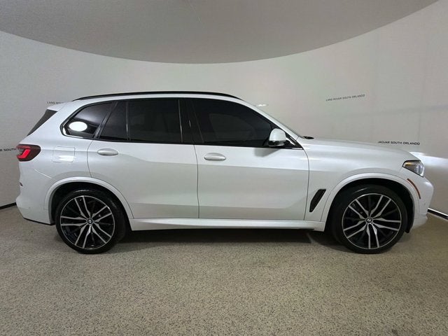 2021 BMW X5 M50i