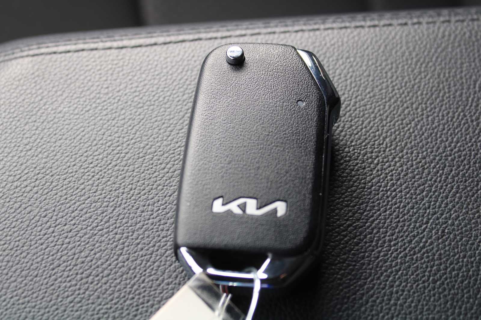 2025 Kia Sportage Hybrid LX