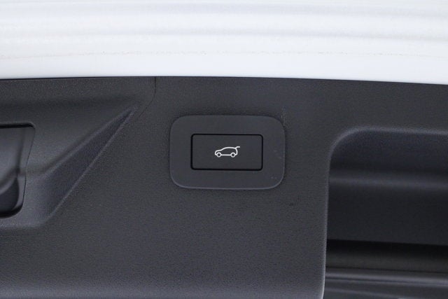 2025 Land Rover Discovery Sport S