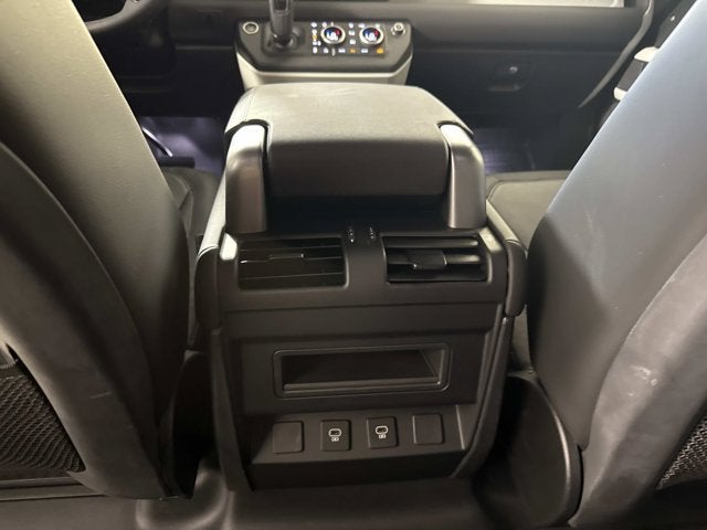 2024 Land Rover Defender X-Dynamic SE
