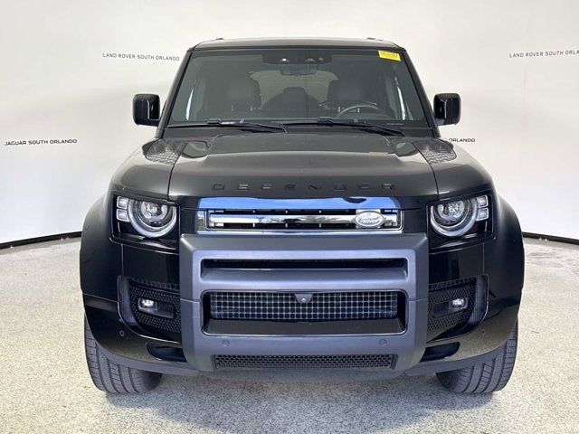 2024 Land Rover Defender X-Dynamic SE