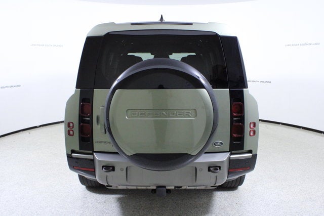 2023 Land Rover Defender X-Dynamic SE