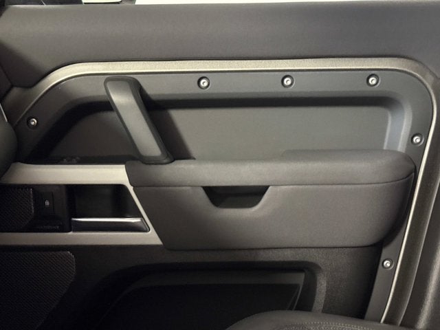 2023 Land Rover Defender S