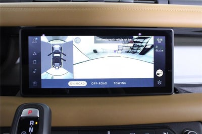 2023 Land Rover Defender SE