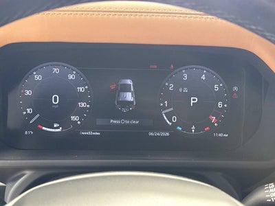 2023 Land Rover Defender SE