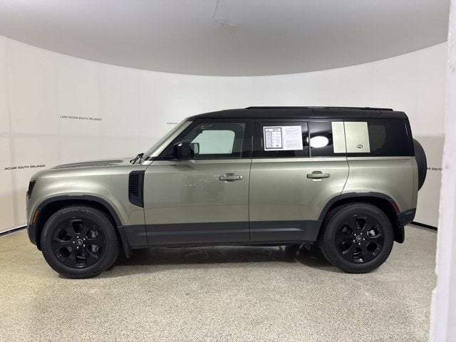 2020 Land Rover Defender SE