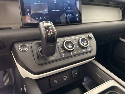 2020 Land Rover Defender SE