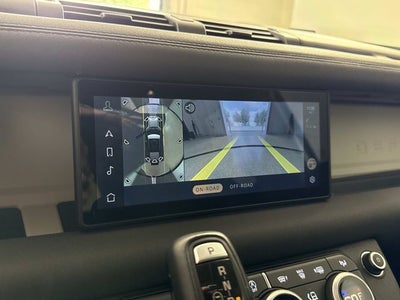2020 Land Rover Defender SE
