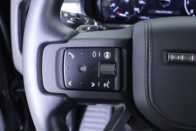 2025 Land Rover Defender V8