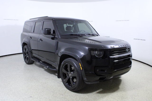 2025 Land Rover Defender V8