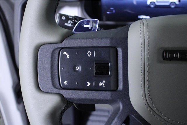 2026 Land Rover Defender OCTA