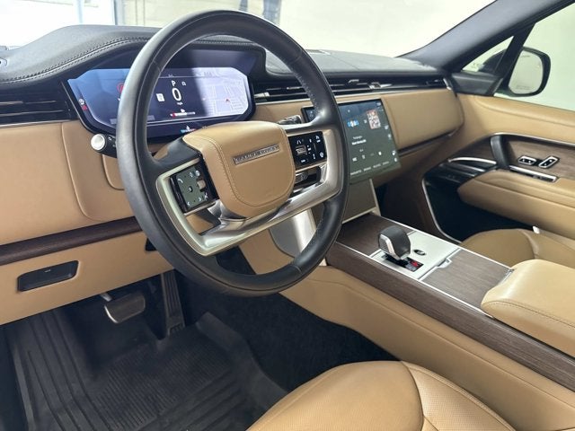 2025 Land Rover Range Rover SE