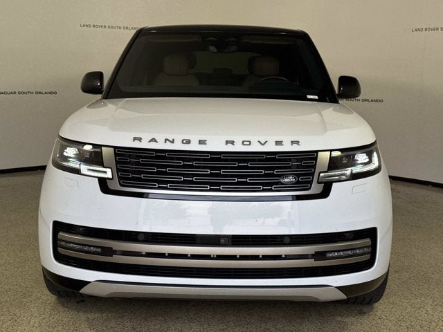 2025 Land Rover Range Rover SE