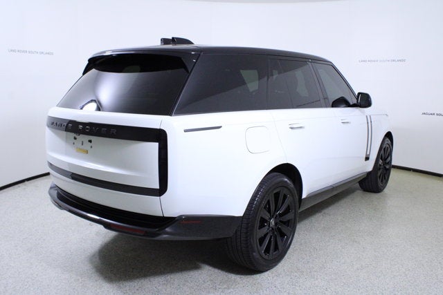 2024 Land Rover Range Rover SE