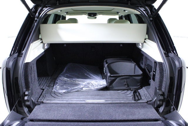 2024 Land Rover Range Rover SE