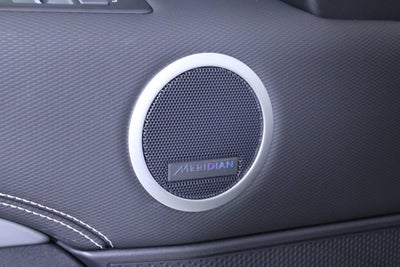 2025 Land Rover Discovery Dynamic SE