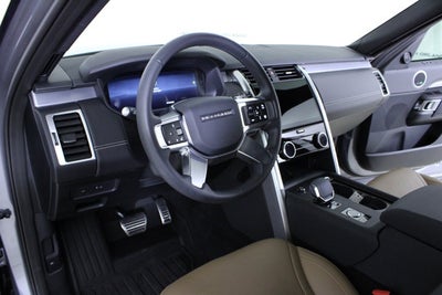 2025 Land Rover Discovery Dynamic SE