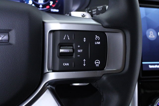 2025 Land Rover Discovery Dynamic SE
