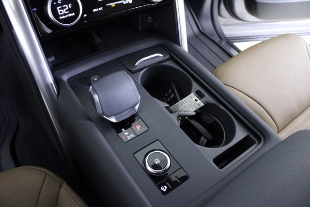 2025 Land Rover Discovery Dynamic SE