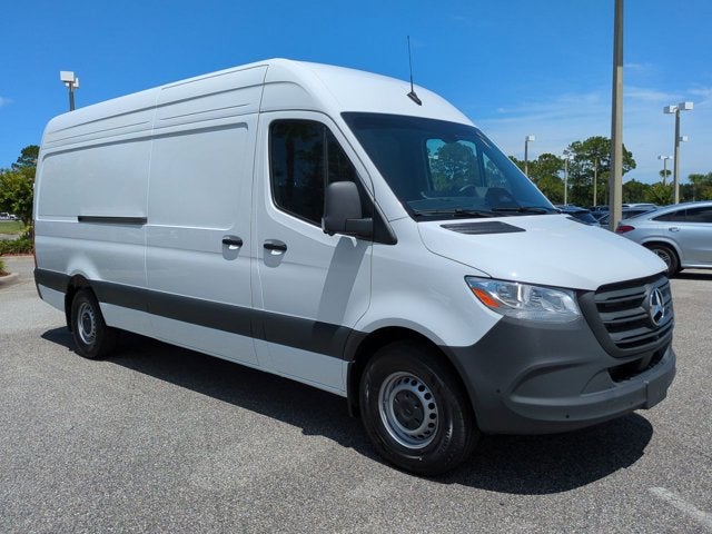 2025 Mercedes-Benz Sprinter Cargo Van Cargo 170 WB