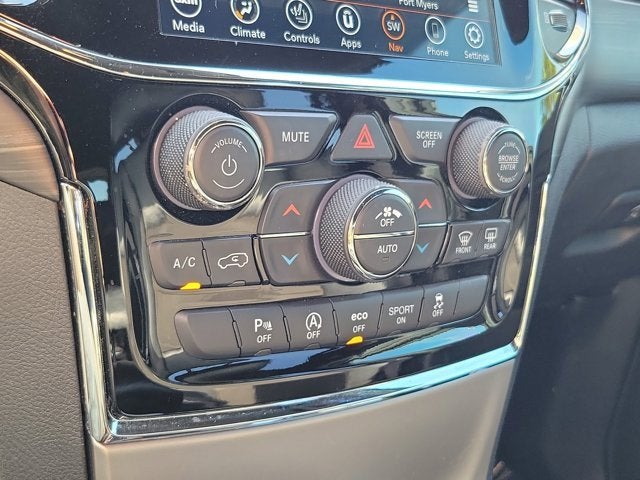 2020 Jeep Grand Cherokee Laredo E