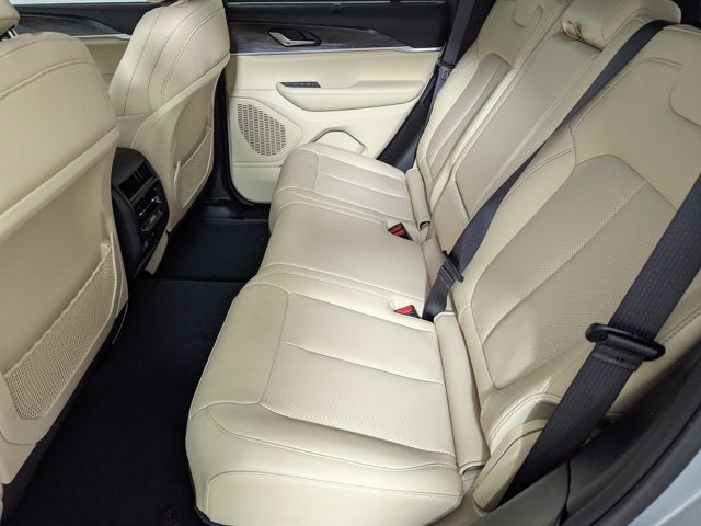 2023 Jeep Grand Cherokee Limited 4x2