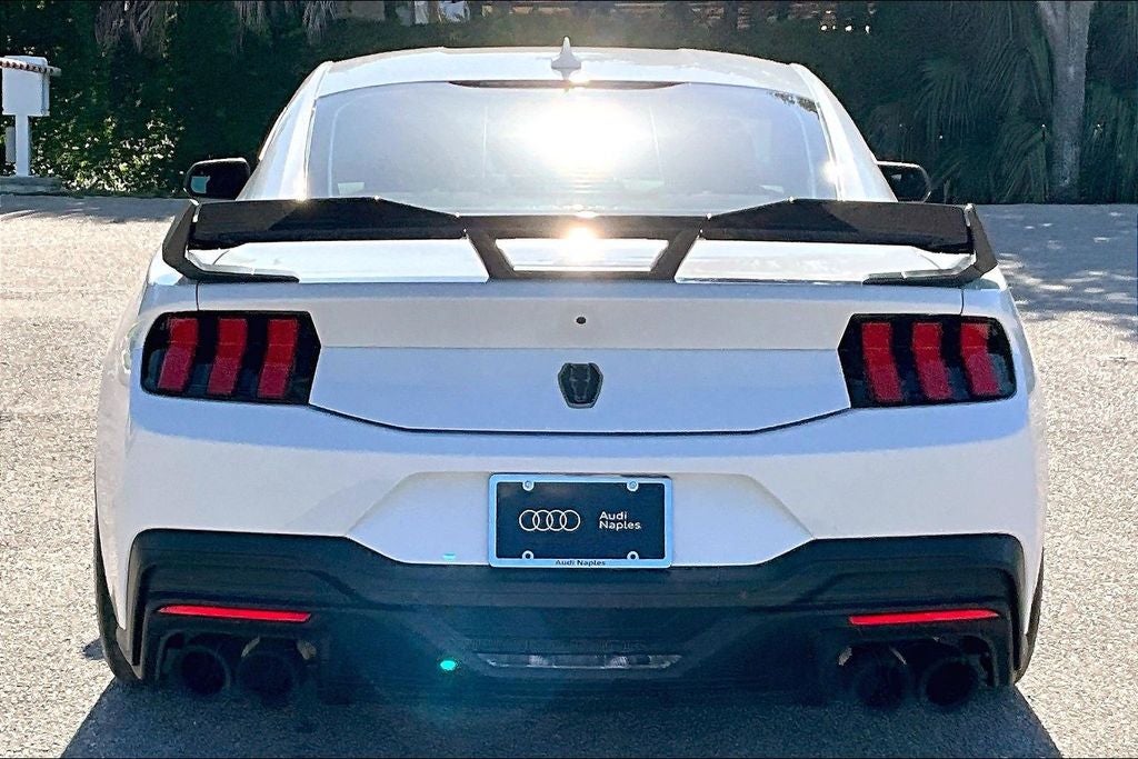 2025 Ford Mustang Dark Horse