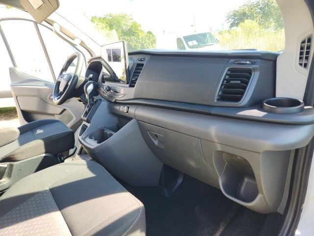 2022 Ford Transit Passenger Wagon XLT