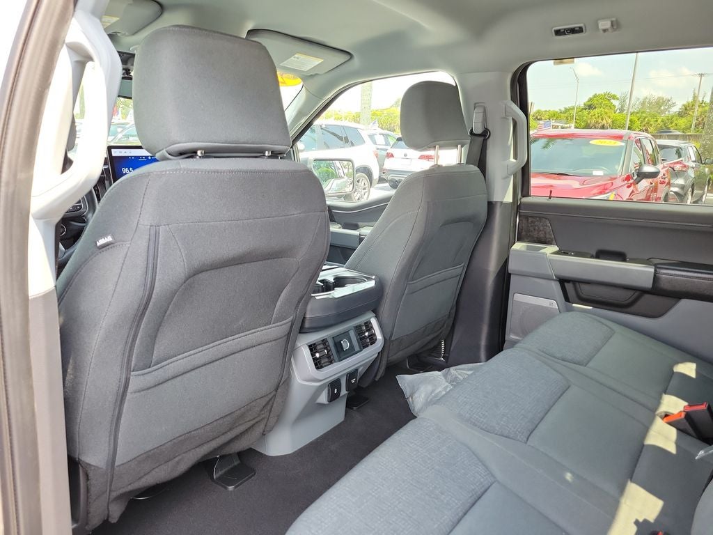 2024 Ford F-150 Lightning Flash